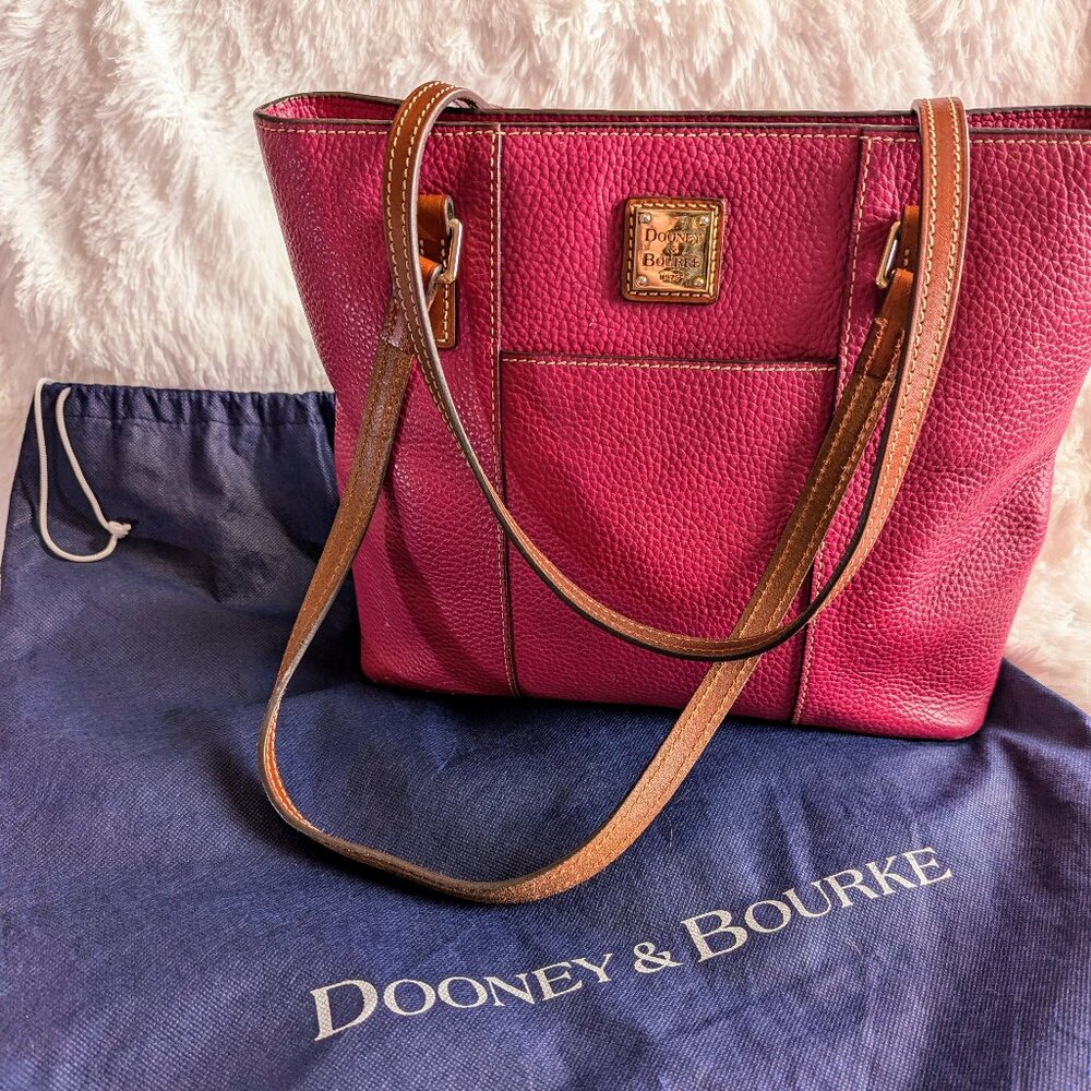 Dooney & Bourke pebble grain small Lexington